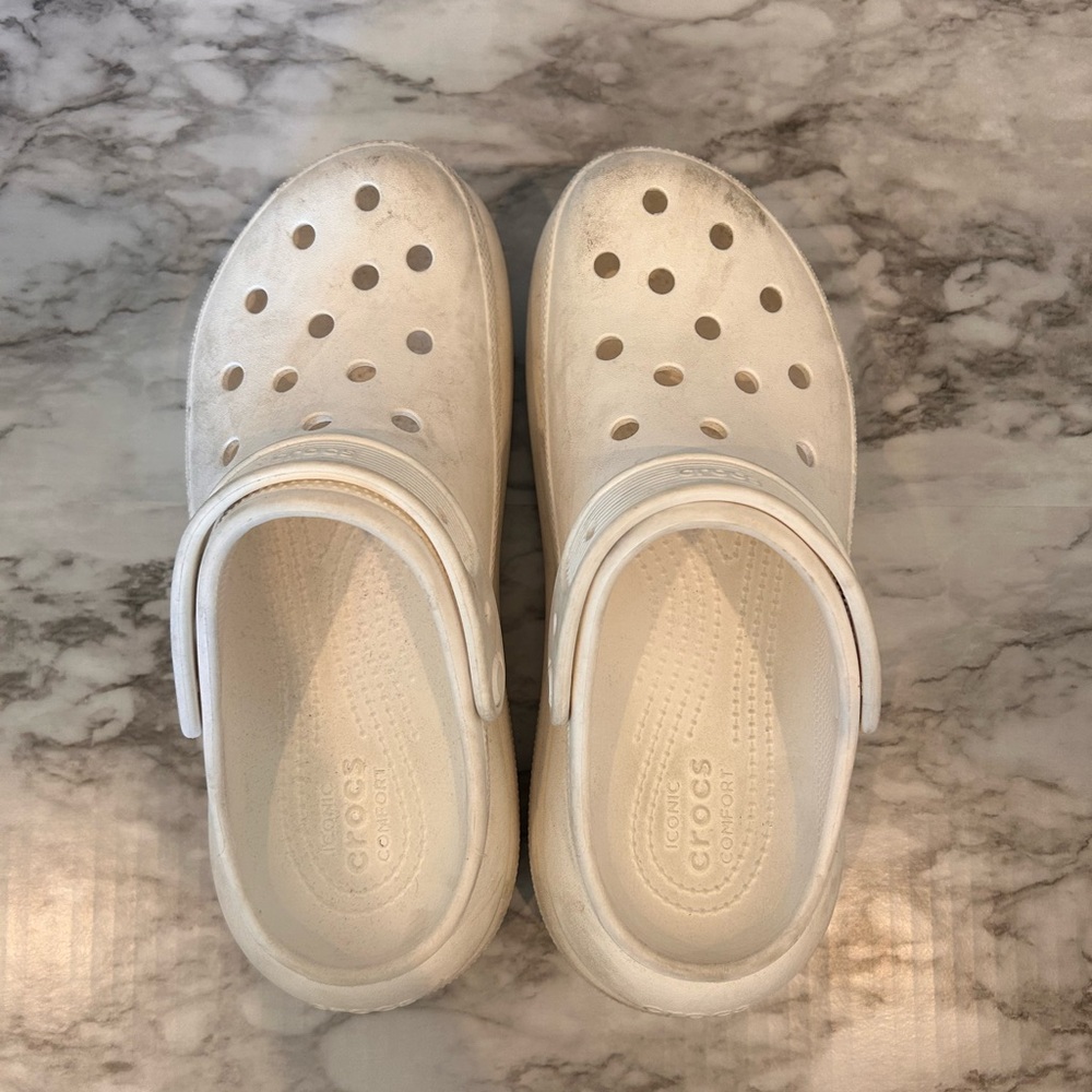 Crocs Classic Platform Clog White | Women’s Size 9